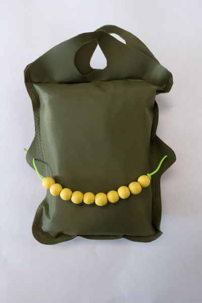 beaded pull handle pulling from the middle